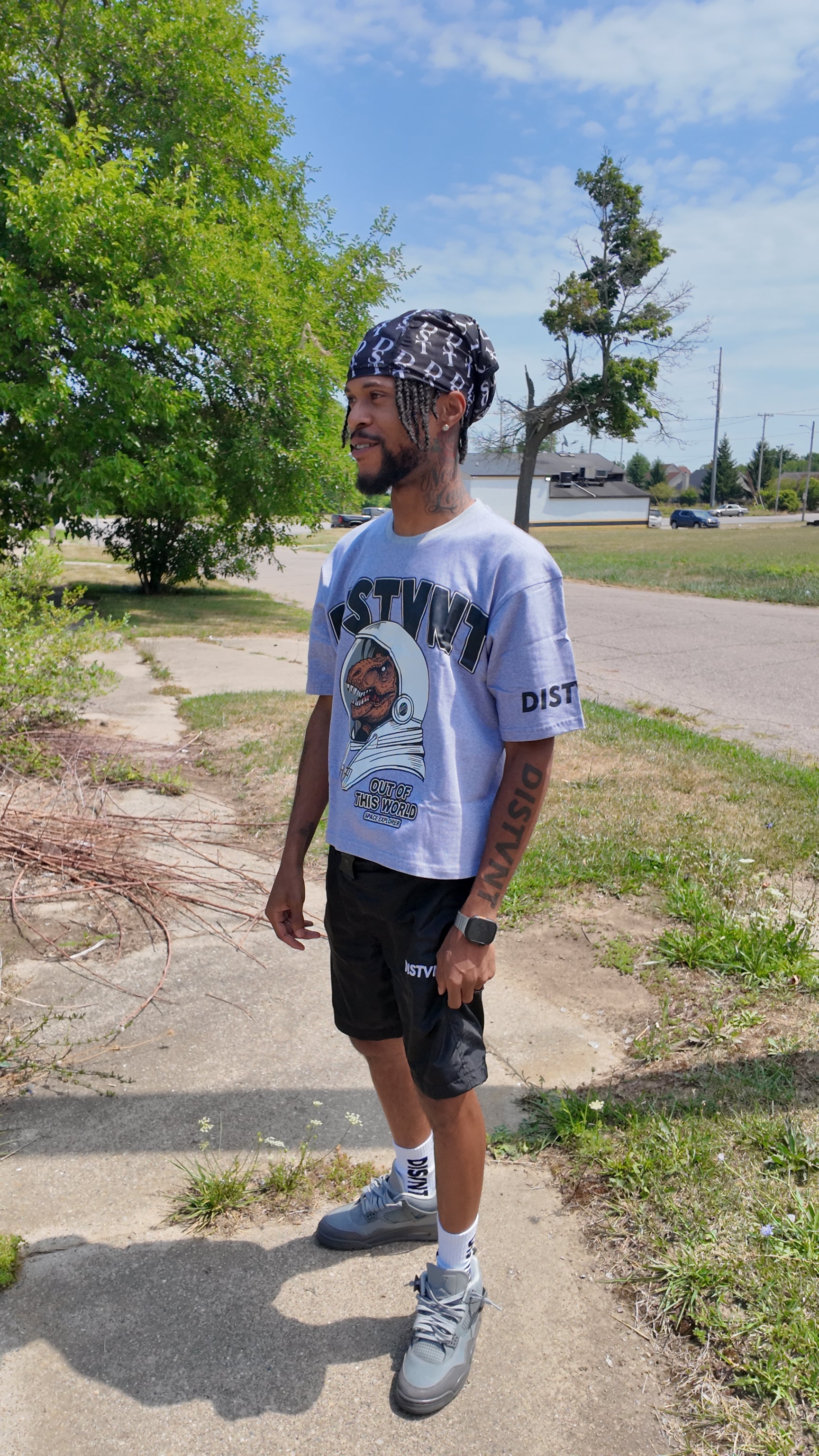 OUT OF THIS WORLD TEE V2