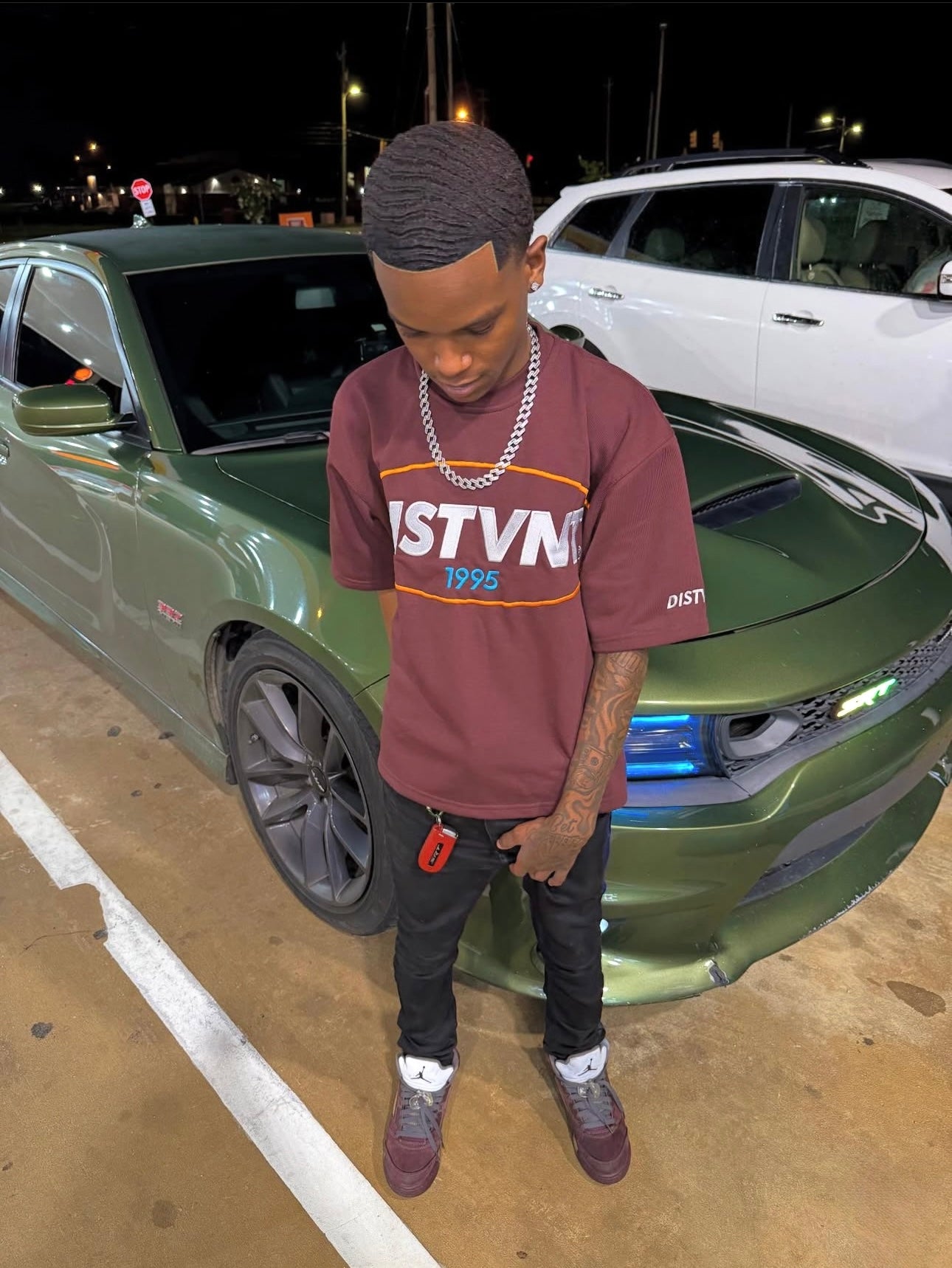 ボックスラウンドロゴTシャツ