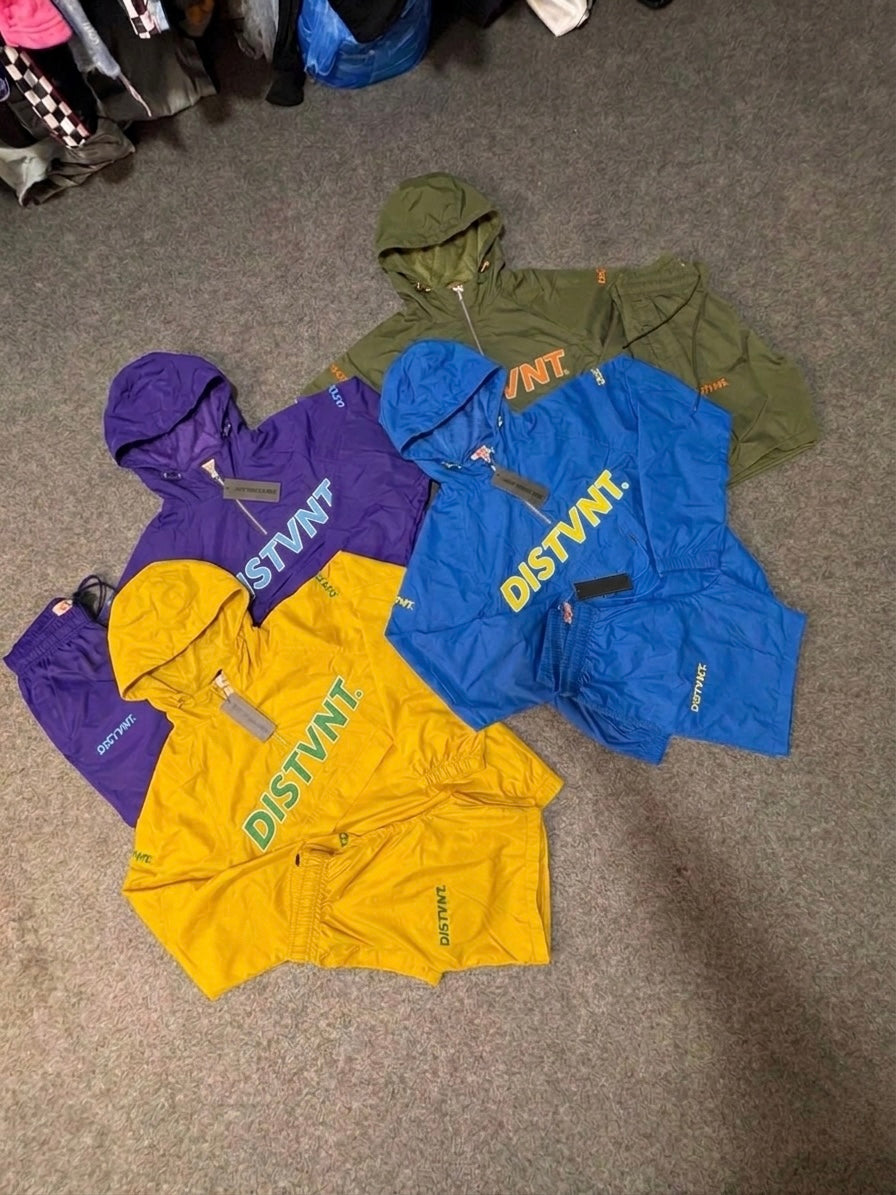 QUARTER-ZIP WINDBREAKER HOODED SHORT SET