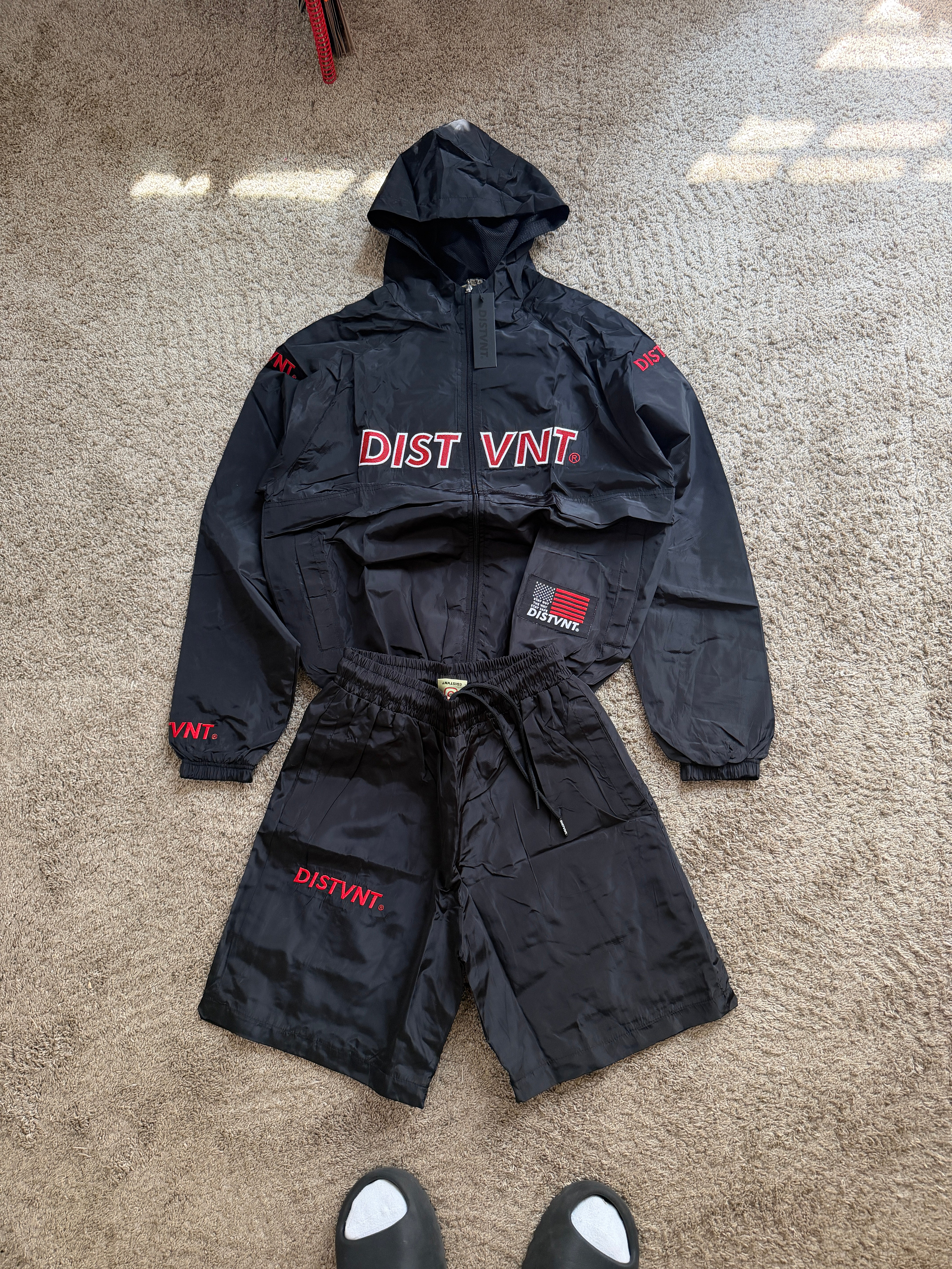 WINDBREAKER HOODIE SHORT SET
