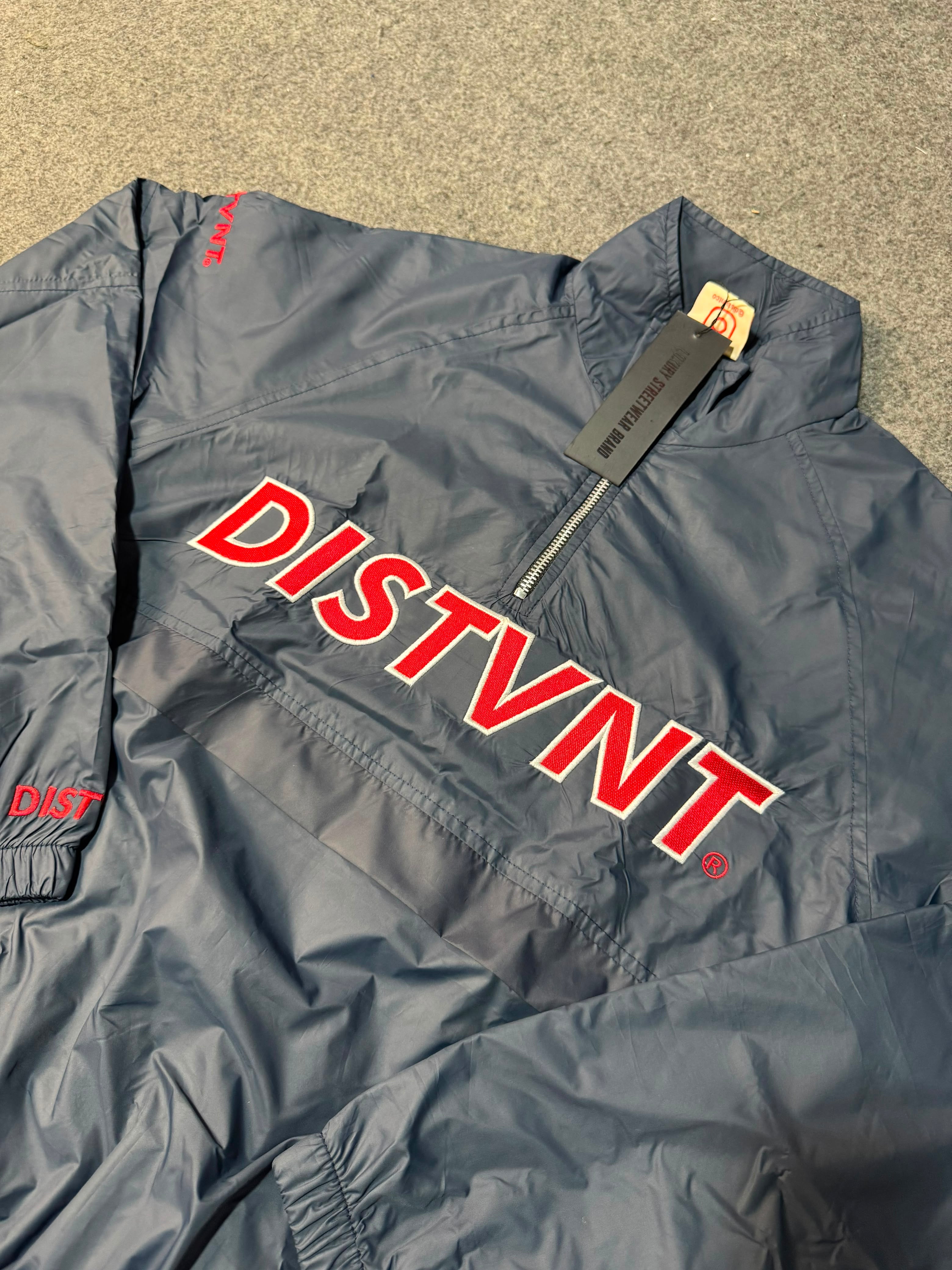 QUARTER-ZIP WINDBREAKER SHORT SET