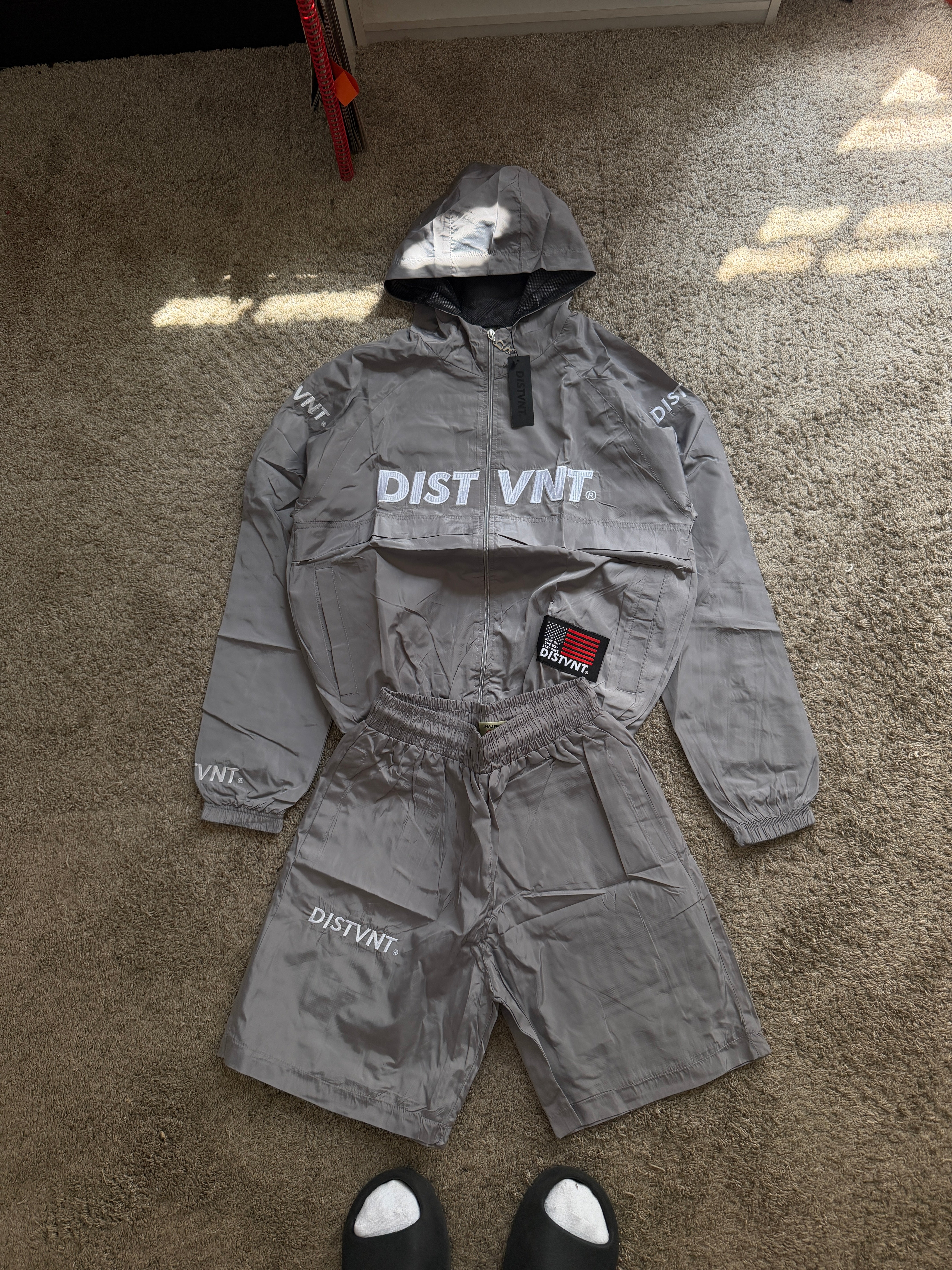 WINDBREAKER HOODIE SHORT SET